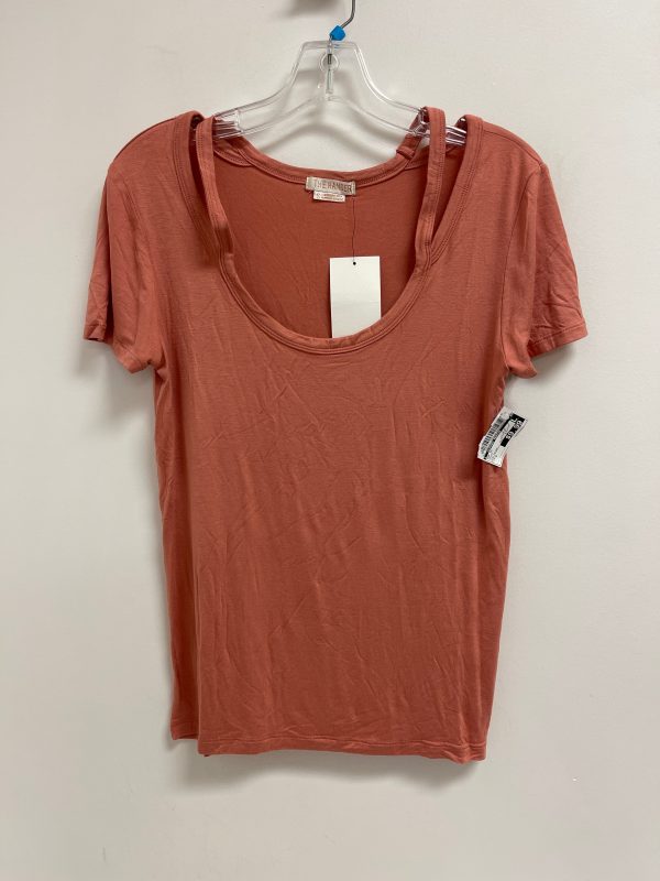 Top Short Sleeve By Clothes Mentor In Peach, Size: S Fashion