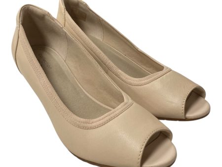 Shoes Heels Wedge By Clarks In Beige, Size:7.5 Supply