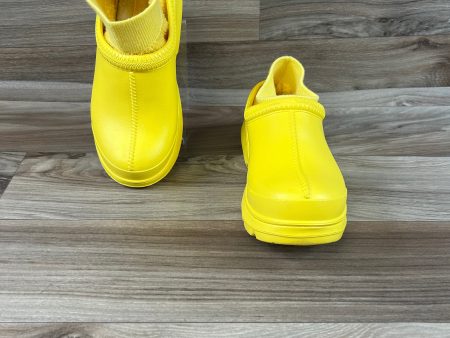 Shoes Designer By Ugg In Yellow, Size: 8 For Cheap