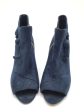 Shoes Heels Kitten By Clothes Mentor In Navy, Size: 8.5 on Sale