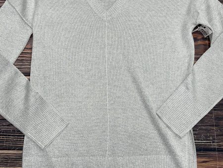 Sweater By Chelsea 28 In Silver, Size: S Online Hot Sale