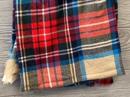 Scarf Winter By Clothes Mentor In Plaid Pattern Discount