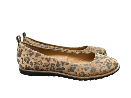 Animal Print Shoes Flats By Comfortiva, Size: 7 Discount